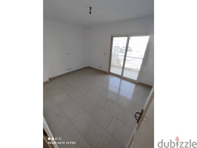 Apartment For sale 200m in B10 wide garden view 6