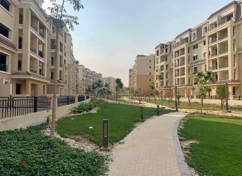 141 sqm apartment for sale, 42% discount for a limited time in the Fifth Settlement, directly on the Suez Road, Sarai Compound 5