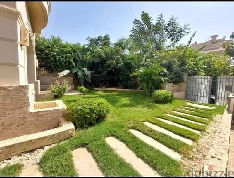 Villa for sale, 239 sqm, with a view, in Stone Park Compound, in the heart of the Fifth Settlement, minutes from the North 90th and the AUC 3