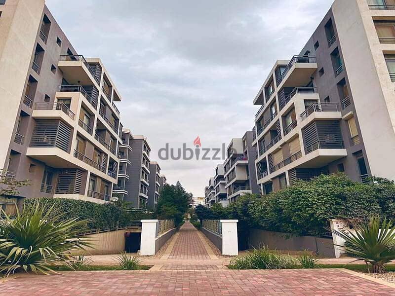 Apartment 3Bed for in taj city dp million very prime location on view location direct on suez road front of air port 1
