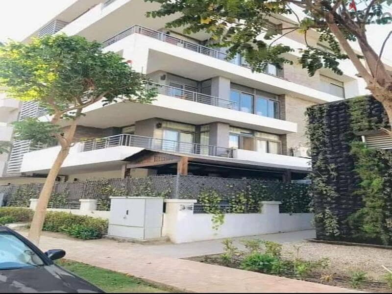 Apartment 3Bed for in taj city dp million very prime location on view location direct on suez road front of air port 3