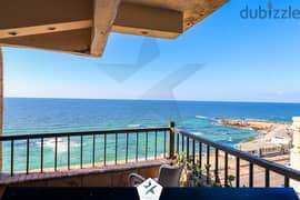 Luxury apartment for sale in Sporting - first row to the sea 0