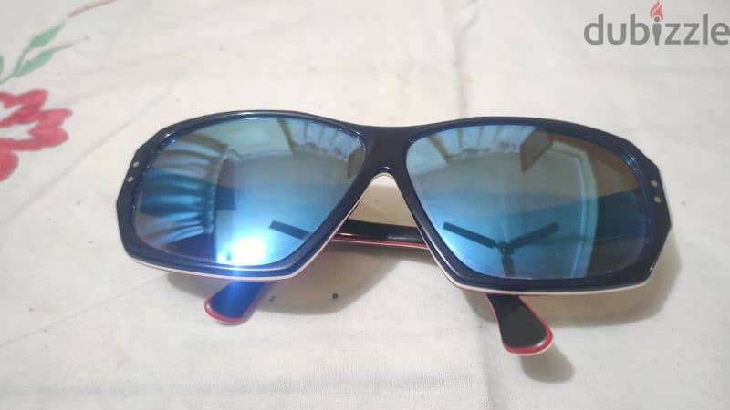 نظارة شمسية ثمينة بحالتها Guy PERILLAT صناعة فرنسية  ١٩٦٨ م 2