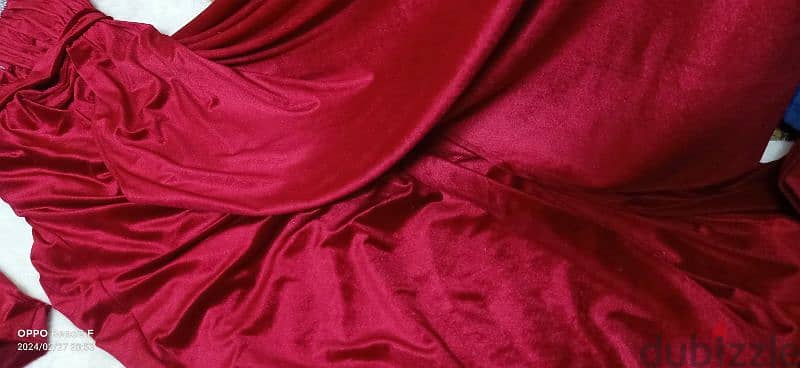 فستان سواريه قطيفه احمر 9