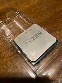 Ryzen 5 2400G with Radeon RX Vega 11 Graphics معالج مدمج بكرت شاشه