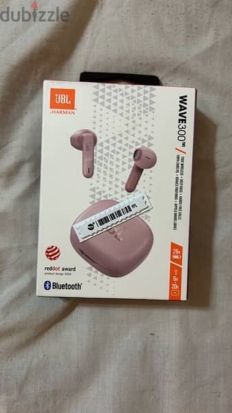 JBL Wave 300TWS earbuds