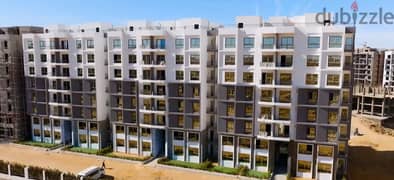 Apartment 3 bedrooms Prime Location with dp 10% R7 New Capital Green AV