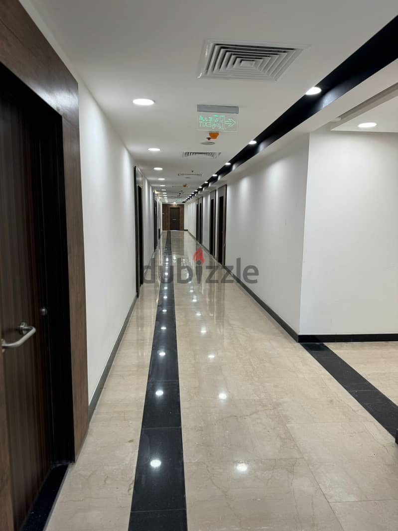 Office for rent, a very prime location in front of Park street Sheikh Zayed 6