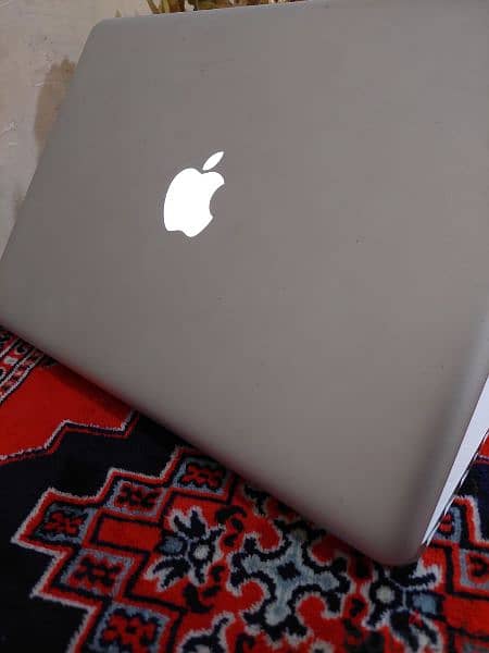 MacBook pro2011 2