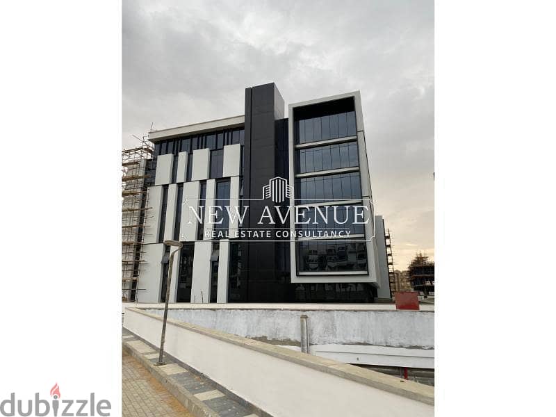 Rent office in hydepark 96 meter with prime location 1
