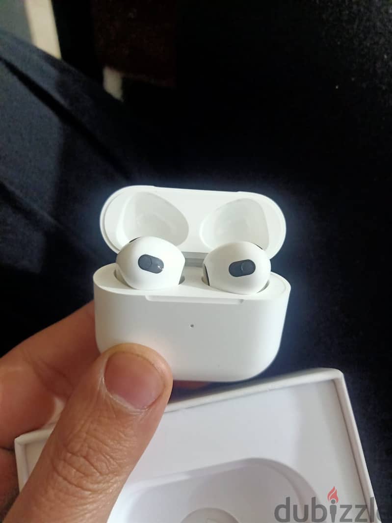 AirPods (3rd generation) 2