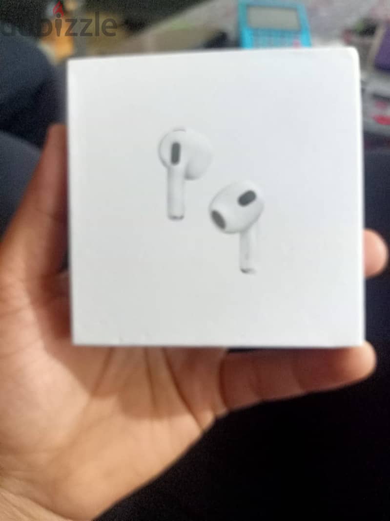 AirPods (3rd generation) 4