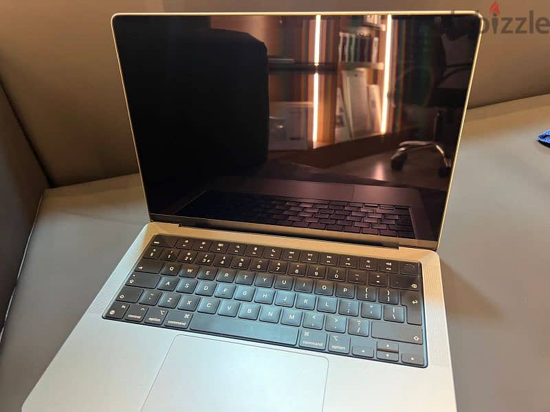MacBook Pro (14.2- inch, Apple M1 Pro chip , 16RAM, 1TB ssd 10