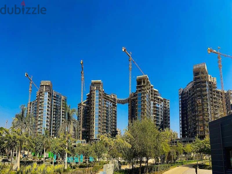 شقة متشطبه بالتكيفات بأرقى كمبوند بالشيخ زايد بأبراج سويرس  -Zed Towers Sheikh zayed - 1