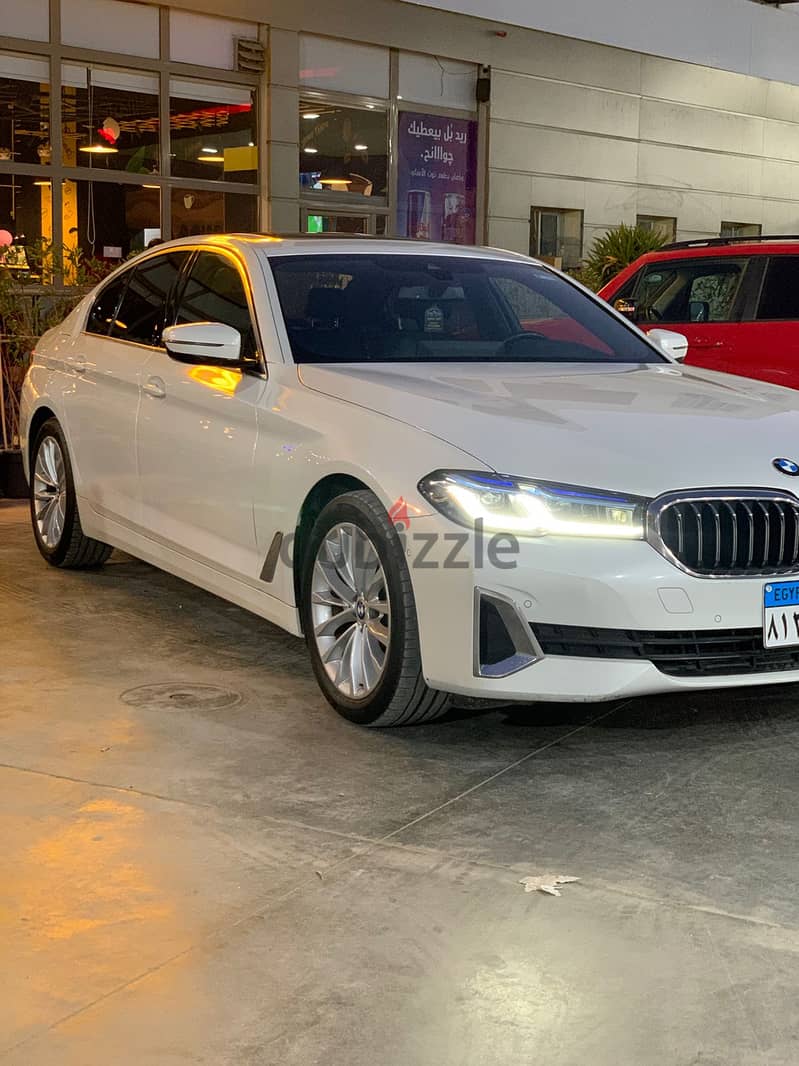 BMW 520i Luxury Line 2021 وكيل اعلي فئه متاح تقيسط 4