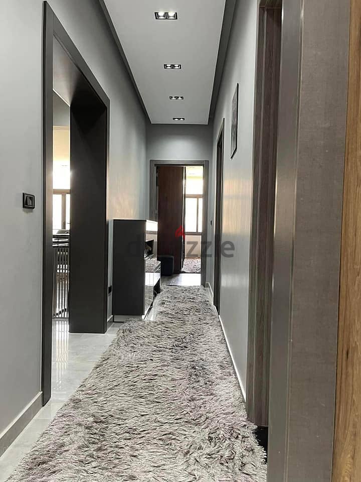 Apartment with immediate receipt, 205 meters, fully finished, in the Fifth Settlement, Al-Marasem, in Golden Square, with 10% installments 10