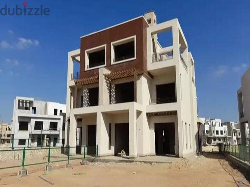 Exclusive  town house for sale  at Carnel  New Giza  Bua 324 13