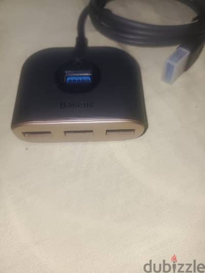 Basus 4 in 1 USB hub + 2B 4 in 1 USB hub