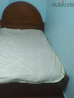 سرير دمياطي مع مرتبة قطن