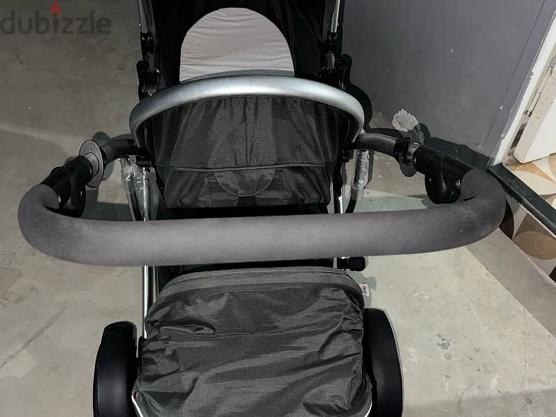 used Double stroller for two babies استرولر توأم ماركة اوروبي 5