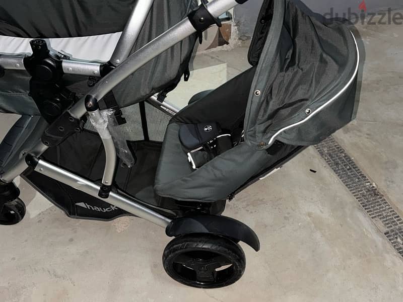 used Double stroller for two babies استرولر توأم ماركة اوروبي 6