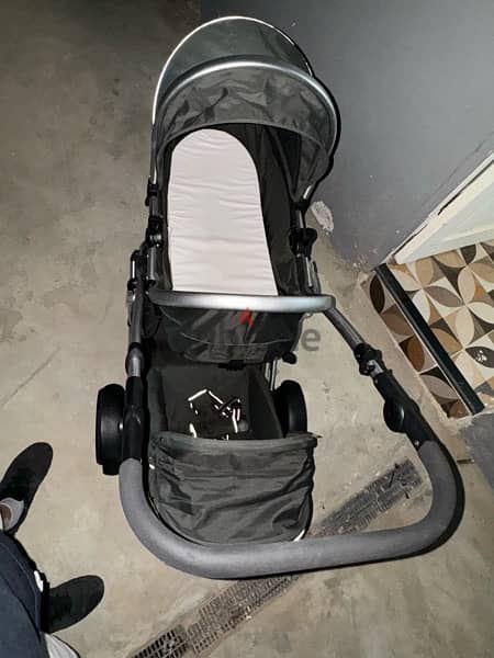 used Double stroller for two babies استرولر توأم ماركة اوروبي 7