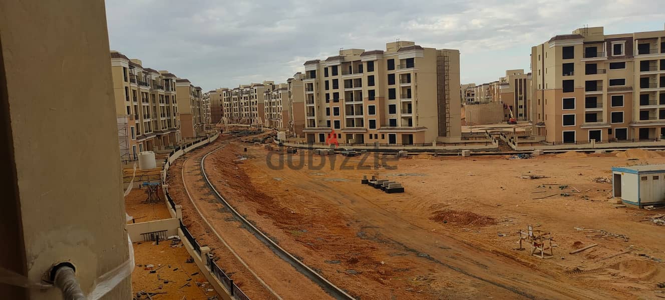 دوبلكس 202م مساحة واسعة ومميزة للبيع في كمبوند سراي Sarai بالقاهرة الجديدة على طريق السويس 18