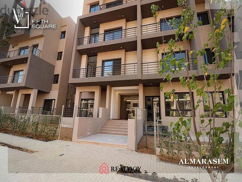 Apartment for immediate receipt, down payment + installments / Settlement - Fifth Square - New Cairo 5