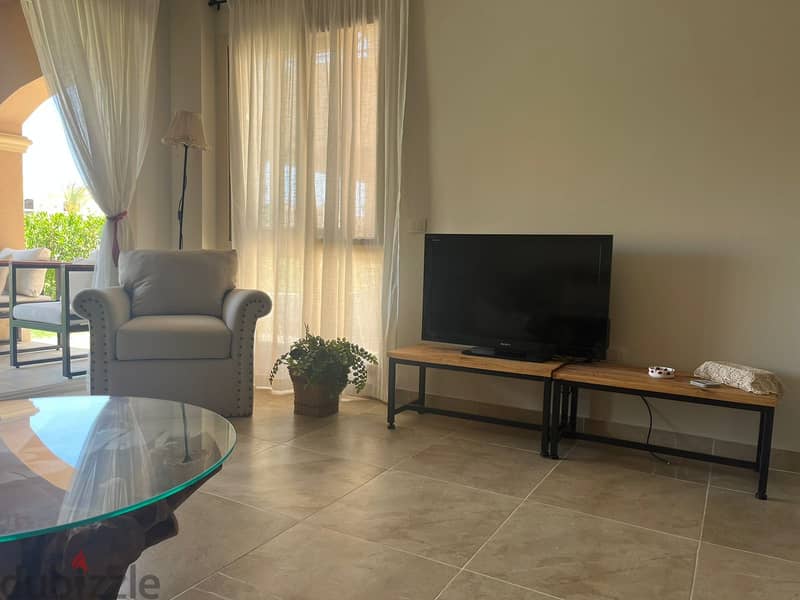 Fully furnished 2nd Row Twin house in La Vista Bay with a sea view 4