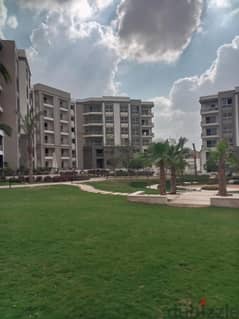 for sale apartment 3-bedrooms 191m  with installments in Hyde Park View landscape 0