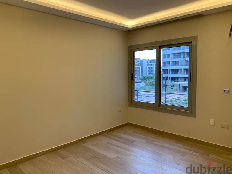 Fully finished  apartment at Capital Gardens -Prime Location with a good view 3