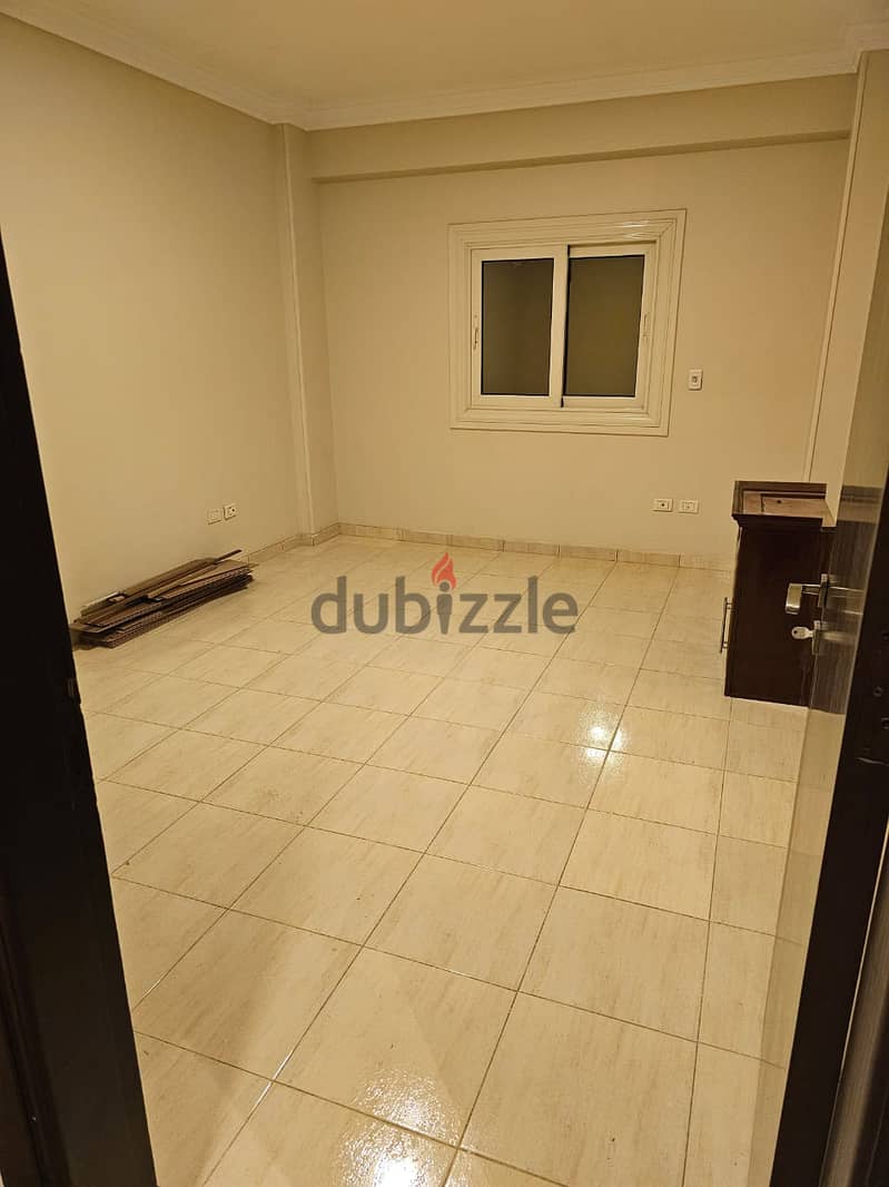 Ultra super lux apartment 4 bedrooms Sami furnished  for rent in very prime location and view - new cairo 12