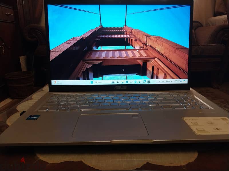 Laptop Asus x515 Intel core 11th gen with ssd and win11 pro 1