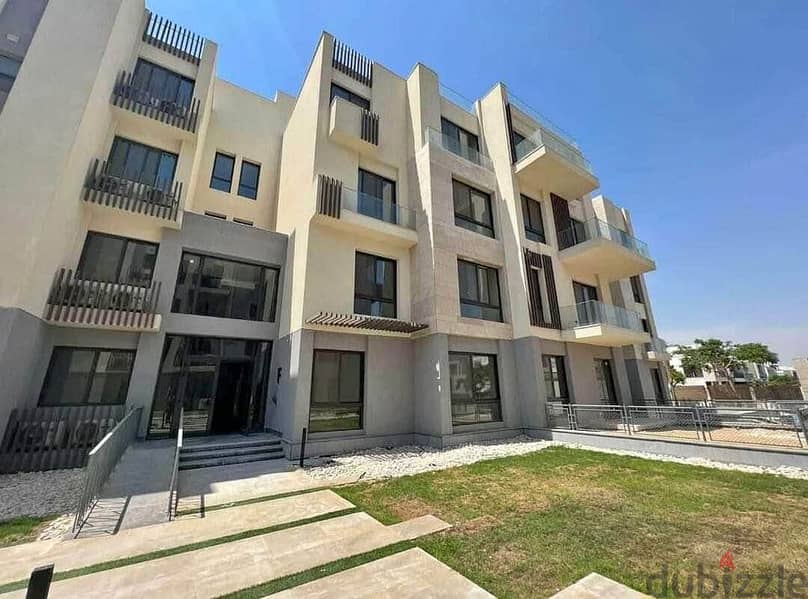 3-bedroom apartment for sale, fully finished, in Sodic East Compound, in front of El Shorouk 2