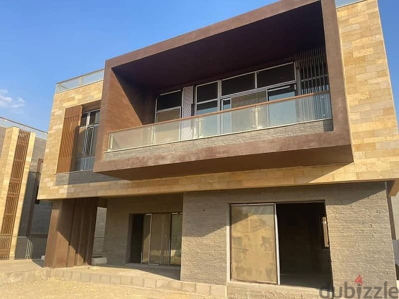 Villa with garden for sale near Cairo International Airport and the JW Marriott Hotel in Taj City Compound in installments 0