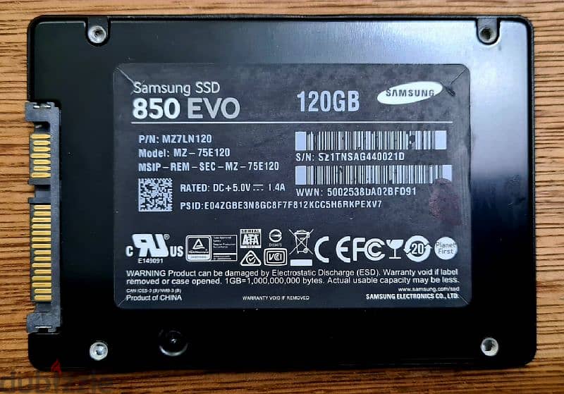 Samsung SSD 860 PRO  128GB/ 256GB / 4TB 6