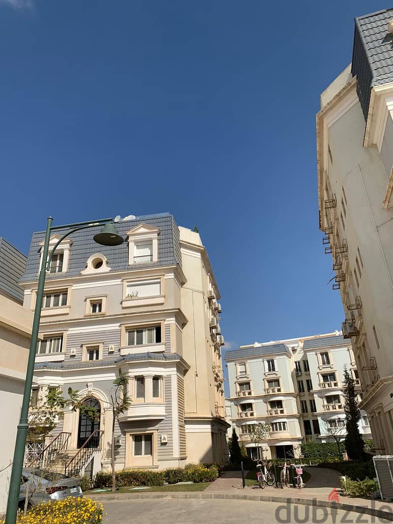 Prime Apartment with best location in Mountain view Hyde Park - New Cairo 3