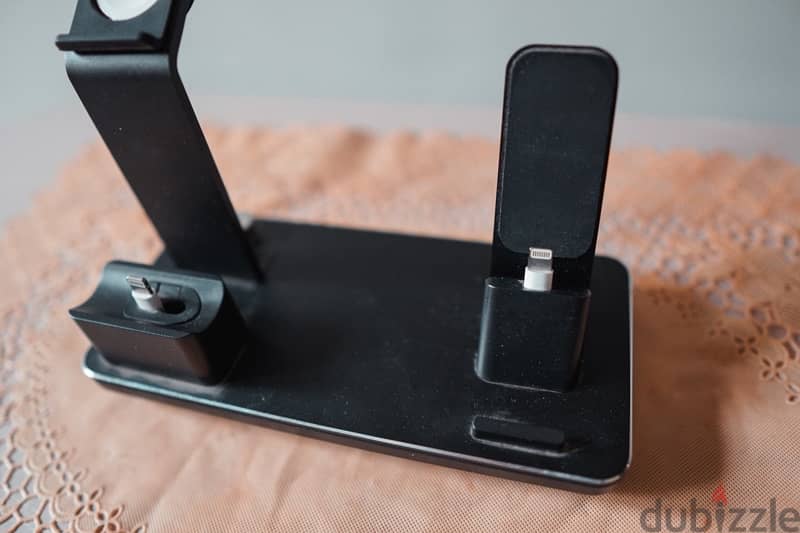 charging stand 3 in 1 شاحن استاند سريع 2
