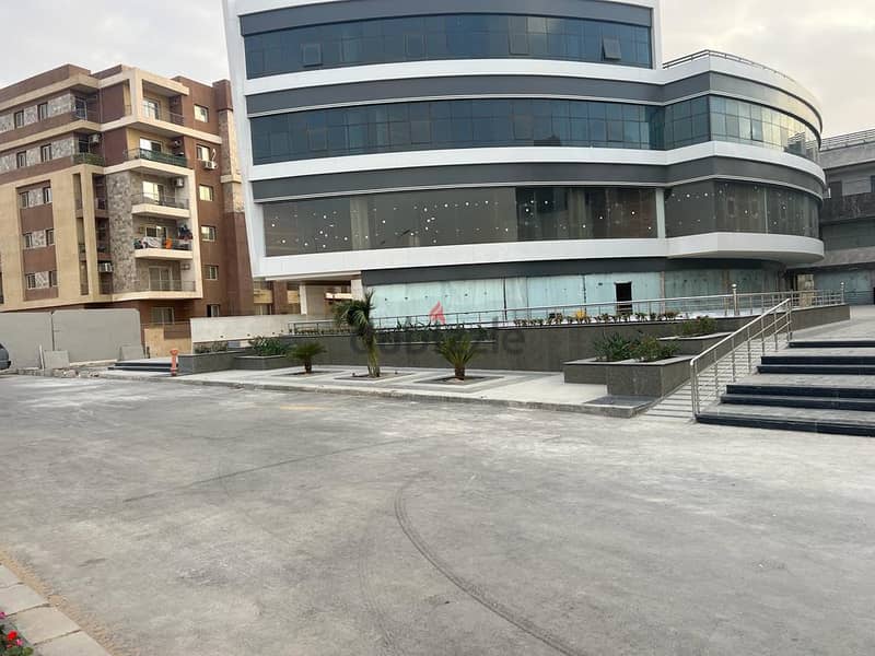 clove mall el koronfel new cairo محل للبيع 74 متر فوري بمنطقة دار مصر القرنفل التجمع الخامس 3