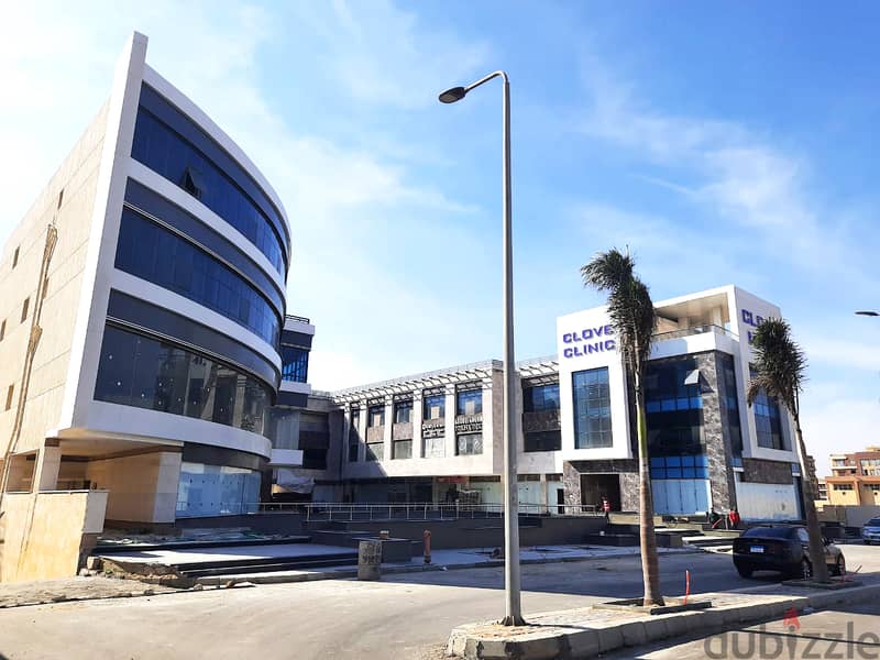 clove mall el koronfel new cairo محل للبيع 74 متر فوري مقدم وتسهيلات منطقة القرنفل التجمع الخامس 1