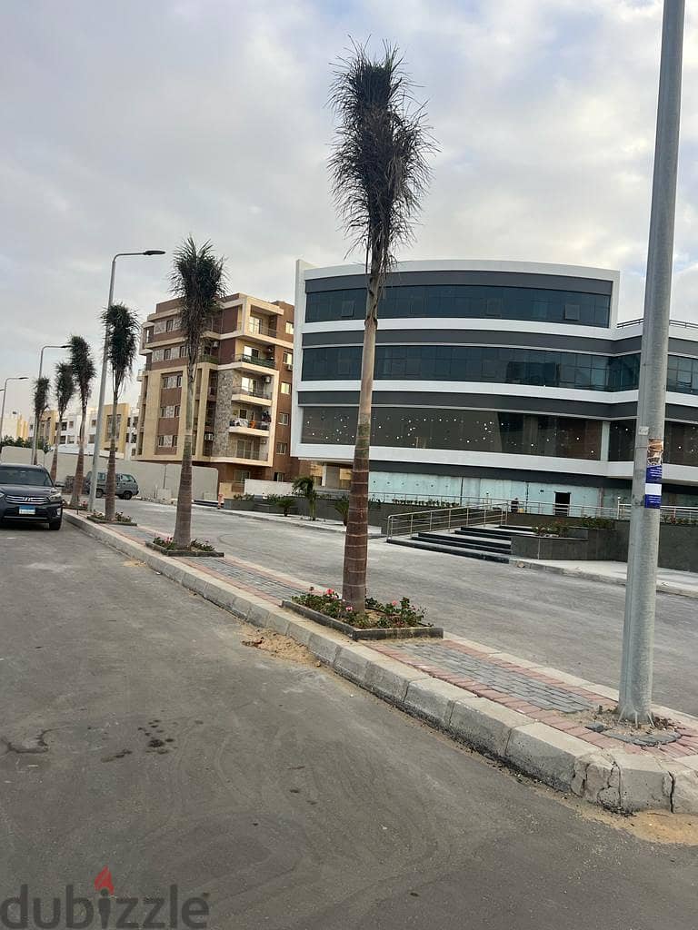 clove mall el koronfel new cairo محل للبيع 51 متر استلام فوري منطقة القرنفل التجمع الخامس 6