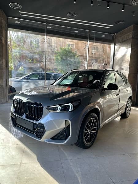 BMW X1 2024 1