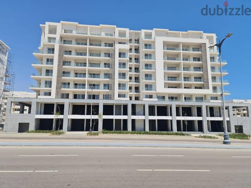 Apartment 238 sqm finished, immediate receipt in Mazarine with a view of the sea and the Crystal Inn Hotel in front of the El Alamein Towers 0
