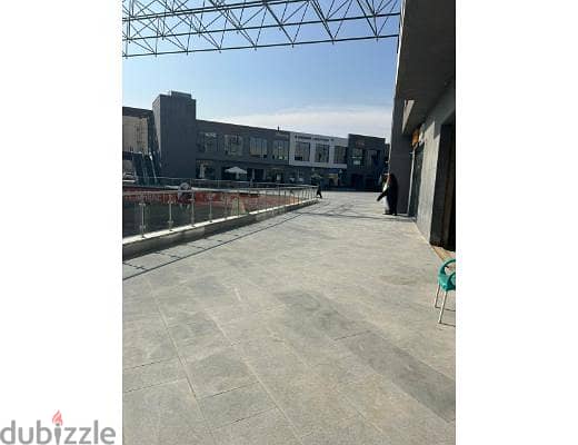 Retail for rent 81 M for café or Restaurant  with outdoor area prime Location in New Cairo 3