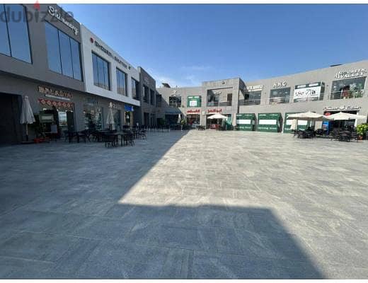 Retail for rent 75 M for café or Restaurant  with outdoor area prime Location in New Cairo 5