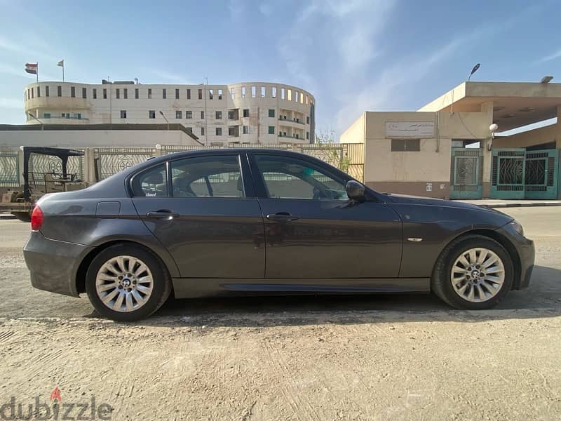 BMW 320 2010 1
