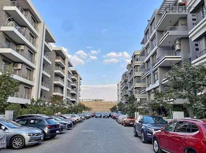 Near Nasr City, a 3-room apartment for sale in the First Settlement, in front of Cairo Airport, next to the Kempinski Hotel 7