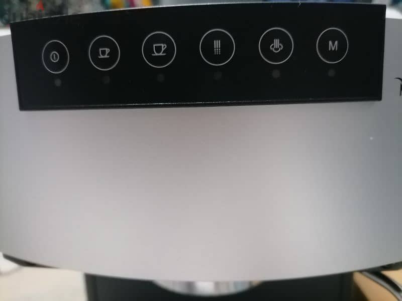 ماكينة قهوة نيسبريسو c250 4