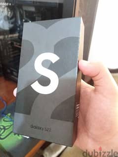 Samsung s22 / 2 SiM. 1 esim with box + 2 covers