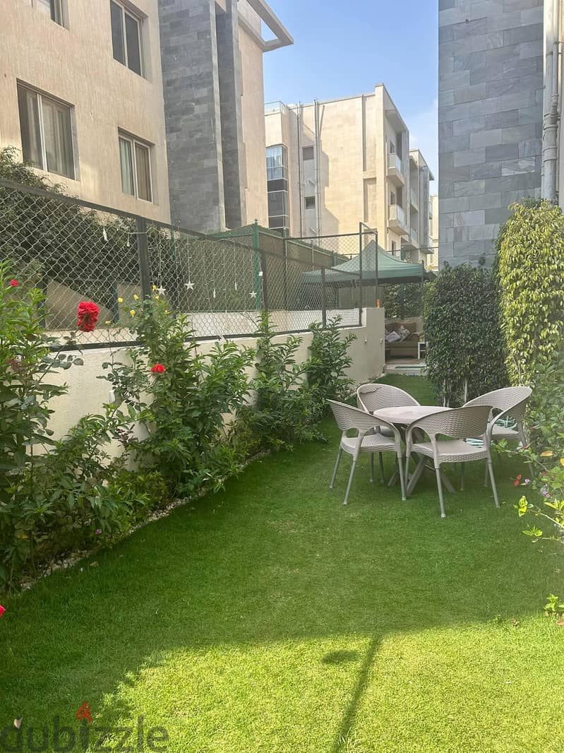 For sale, finished apartment, delivery now, with garden, 157 square meters, next to Palm Hills in the Fifth Settlement 1